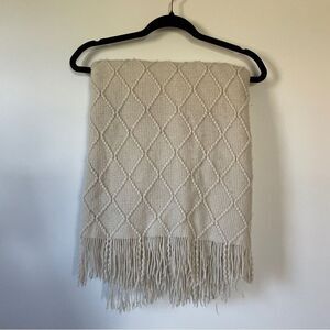 Bourina Neutral Knit Throw Blanket with Diamond Pattern & Fringe Accents